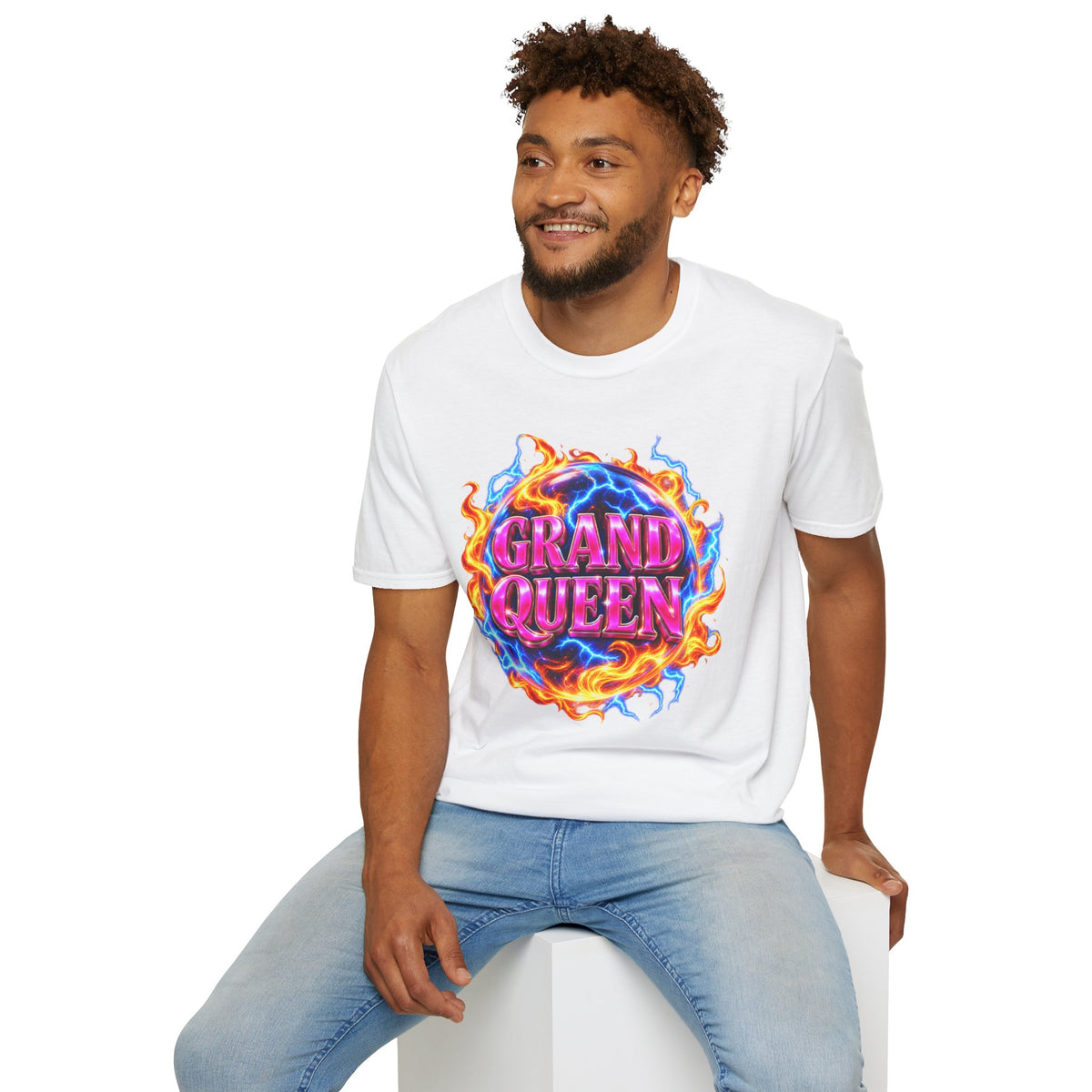 GRAND QUEEN - T-Shirt