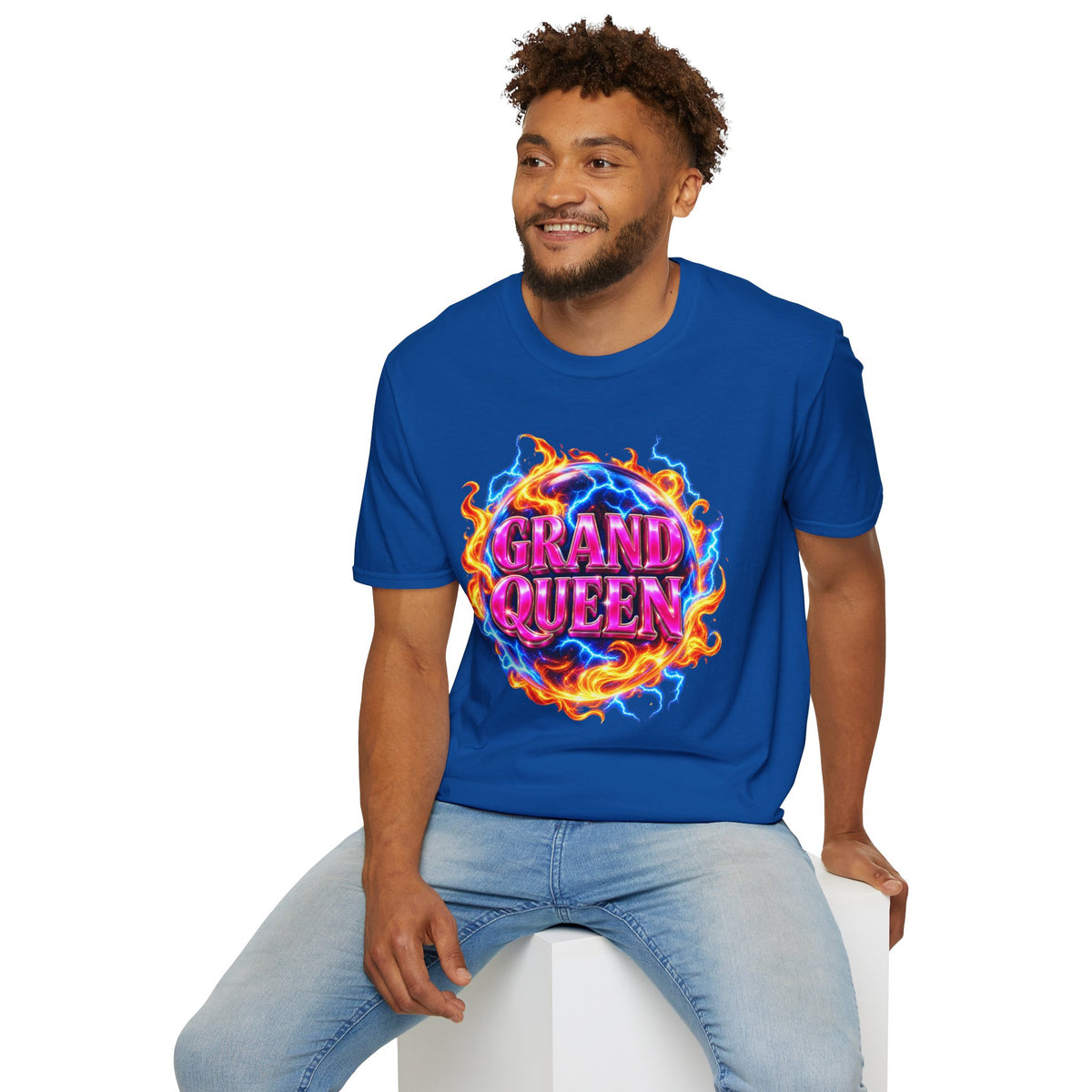 GRAND QUEEN - T-Shirt