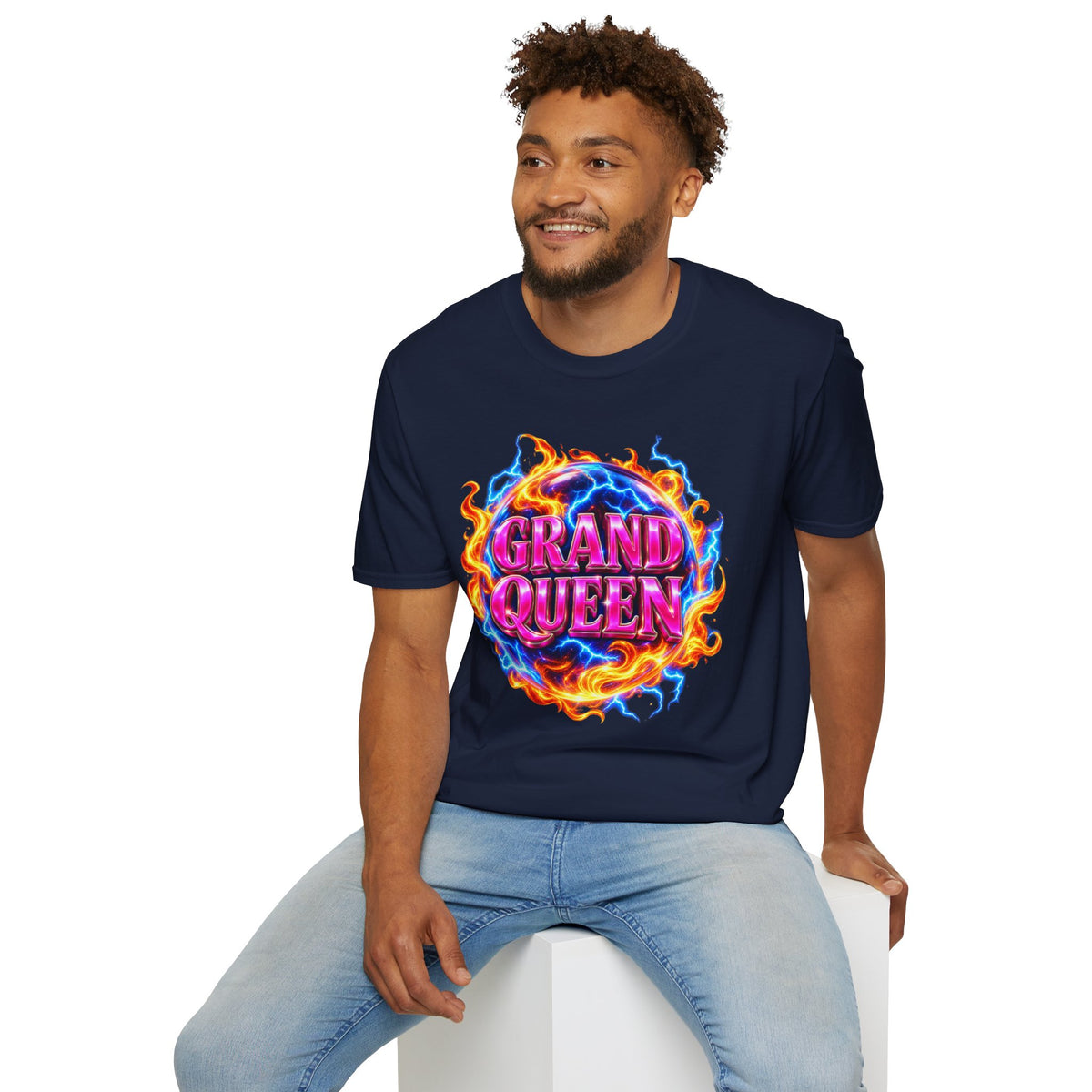 GRAND QUEEN - T-Shirt