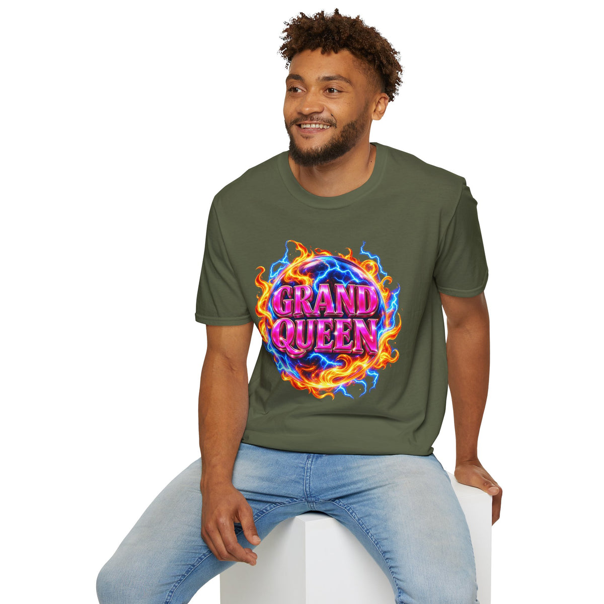 GRAND QUEEN - T-Shirt